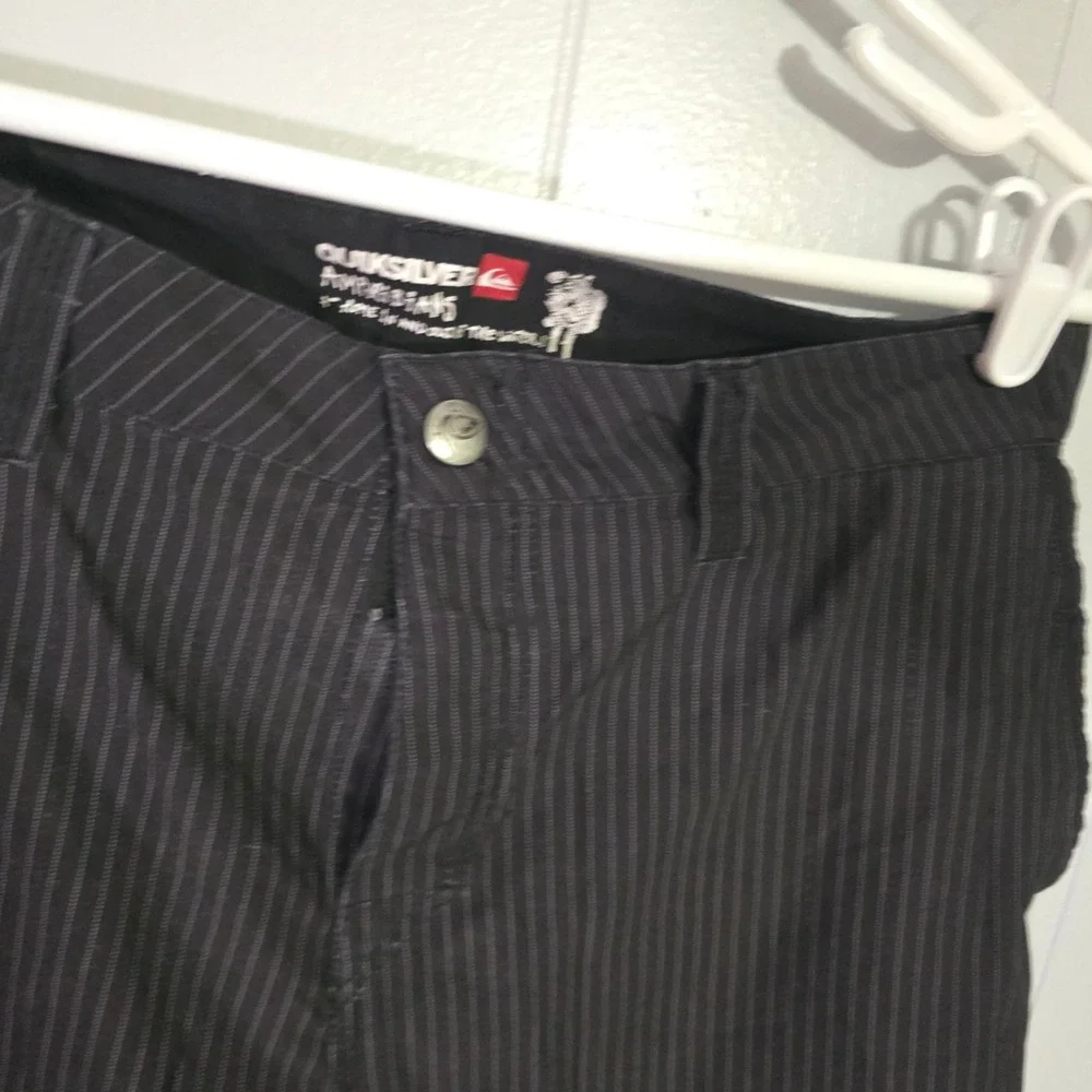 Quiksilver Amphibians Shorts‎ Mens 34 Black Pinstripe Hybrid Boardshorts 4126